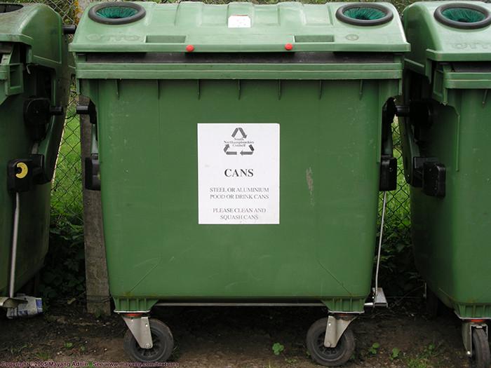 公共环境垃圾桶插图源码资源库